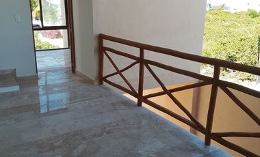 Excelente TH de 4 Habitaciones  y vista Hermosa