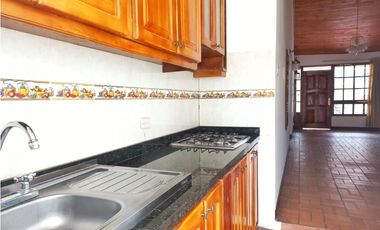 Maat Arrienda casa Colmena-Villeta 92m2 $ 900.000
