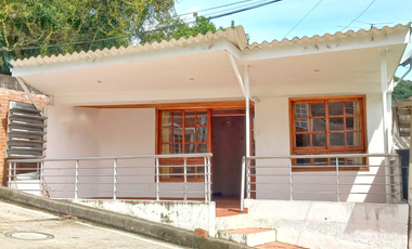 Maat Arrienda casa Colmena-Villeta 92m2 $ 900.000