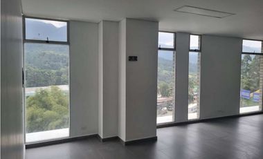 OFICINA EN VENTA/ARRIENDO EN CALDAS