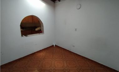 CASA LOTE EN VENTA MANRIQUE CENTRAL