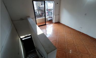 CASA LOTE EN VENTA MANRIQUE CENTRAL