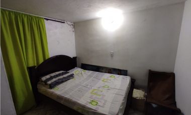 CASA LOTE EN VENTA MANRIQUE CENTRAL