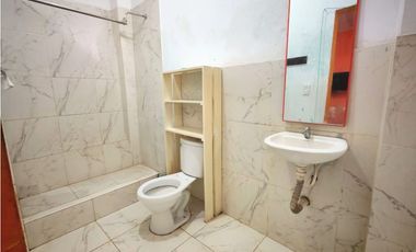 i025032 - VENTA HOSPEDAJE LODGE - YARINACOCHA