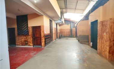 i025032 - VENTA HOSPEDAJE LODGE - YARINACOCHA