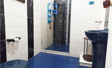 CASA EN VENTA AL FRENTE DE LA ESTACIÓN DEL METRO DE SAN JAVIER