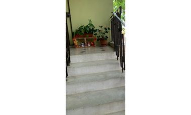 CASA EN VENTA SECTOR VILLA HERMOSA MEDELLN