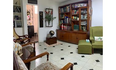 CASA EN VENTA SECTOR VILLA HERMOSA MEDELLN