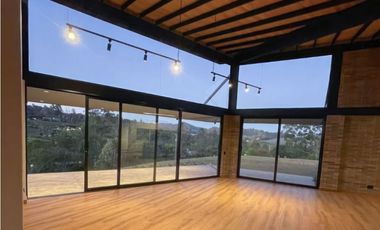 CASA EN VENTA PARCELACIÓN EXCLUSIVA EL RETIRO