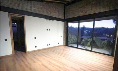 CASA EN VENTA PARCELACIÓN EXCLUSIVA EL RETIRO