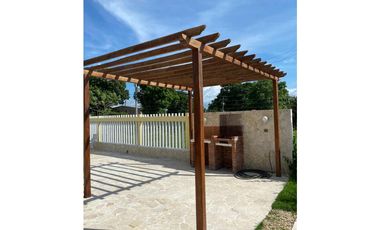 CABAÑA EN VENTA CON PISCINA PRIVADA A PUERTA CERRADA EN COVEÑAS