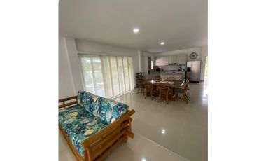 CABAÑA EN VENTA CON PISCINA PRIVADA A PUERTA CERRADA EN COVEÑAS