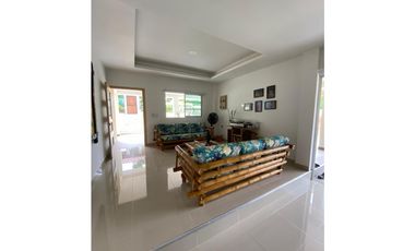 CABAÑA EN VENTA CON PISCINA PRIVADA A PUERTA CERRADA EN COVEÑAS