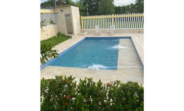 CABAÑA EN VENTA CON PISCINA PRIVADA A PUERTA CERRADA EN COVEÑAS