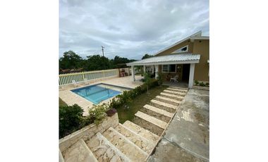 CABAÑA EN VENTA CON PISCINA PRIVADA A PUERTA CERRADA EN COVEÑAS