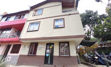 VENTA DE CASA EN GUAYABAL