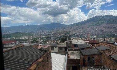 CASA EN VENTA SECTOR LAS GRANJAS MANRIQUE