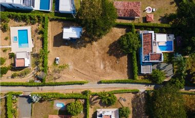 LOTE EN VENTA EN PARCELACIÓN RODEO REAL SOPETRN