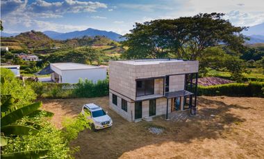 LOTE EN VENTA EN PARCELACIÓN RODEO REAL SOPETRN