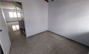 CASA DÚPLEX EN VENTA SECTOR LA COLINA GUAYABAL