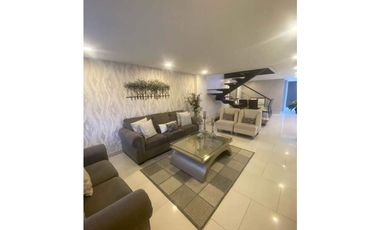 CASA EN VENTA SECTOR SURAMÉRICA ITAGÜ