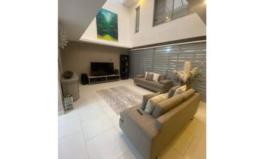 CASA EN VENTA SECTOR SURAMÉRICA ITAGÜ