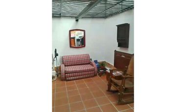 CASA EN VENTA O PERMUTA SECTOR VILLA LAURA EN LA CEJA