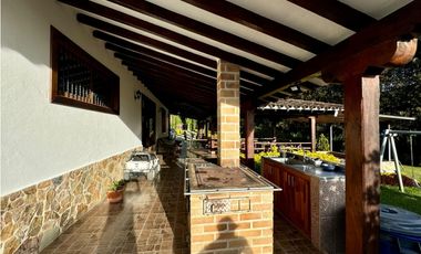 CASA FINCA EN VENTA EL CARMEN DE VIBORAL