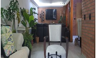 CASA DE DOS NIVELES EN VENTA ENVIGADO, ALCAL
