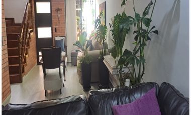 CASA DE DOS NIVELES EN VENTA ENVIGADO, ALCAL