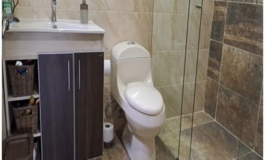 CASA DE DOS NIVELES EN VENTA ENVIGADO, ALCAL