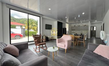 SE VENDE CASA EN LA VEGA VEREDA UCRANIA BAJA