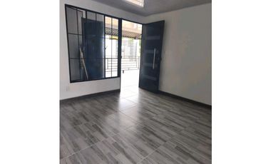 RV400 SE VENDE CASA EN CONDOMINIO MONACO (MESITAS DEL COLEGIO)