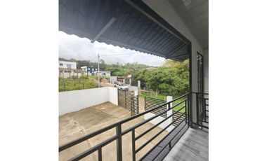 RV400 SE VENDE CASA EN CONDOMINIO MONACO (MESITAS DEL COLEGIO)