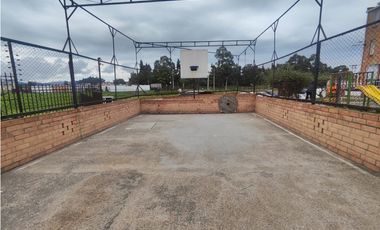 ¡Tu Nuevo Hogar! Casa Familiar en Conjunto en Soacha Compartir!
