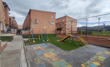¡Tu Nuevo Hogar! Casa Familiar en Conjunto en Soacha Compartir!