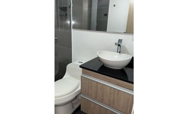 VENTA DE MODERNA CASA EN UNIDAD CERRADA EN GUARNE