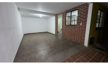 VENTA DE MODERNA CASA EN UNIDAD CERRADA EN GUARNE