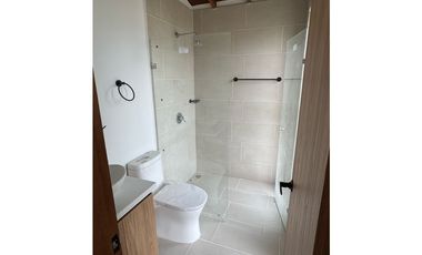 VENTA DE CASA FAMILIAR  PARA ESTRENAR EN UNIDAD ABIERTA, LA CEJA