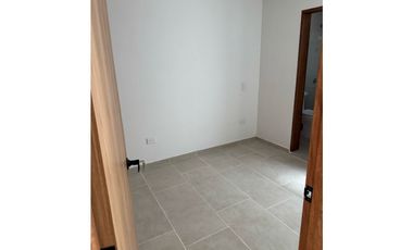 VENTA DE CASA FAMILIAR  PARA ESTRENAR EN UNIDAD ABIERTA, LA CEJA