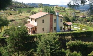 VENTA CASA CAMPESTRE EN GUARNE
