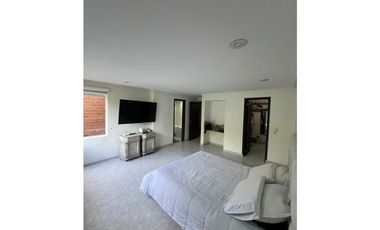 Venta de casa en el Poblado sector Castropol