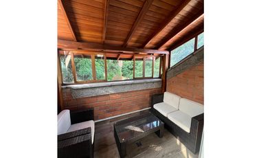 Venta de casa en el Poblado sector Castropol