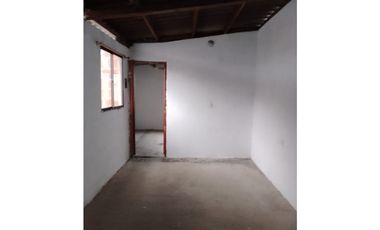 Venta de casa + apartaestudios