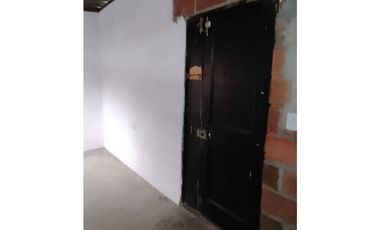 Venta de casa + apartaestudios