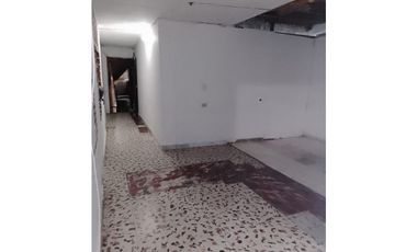Venta de casa + apartaestudios