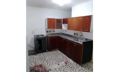 Venta de casa + apartaestudios