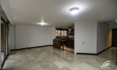 CASA EN VENTA EN EL POBLADO, MEDELLN
