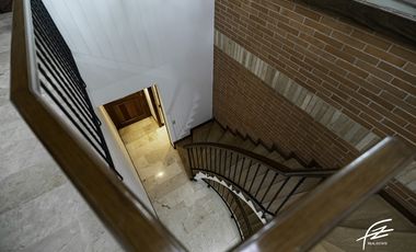 CASA EN VENTA EN EL POBLADO, MEDELLN