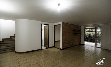 CASA EN VENTA EN EL POBLADO, MEDELLN